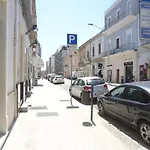 Mon 3*