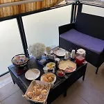 לינה וארוחת בוקר Mon 3*