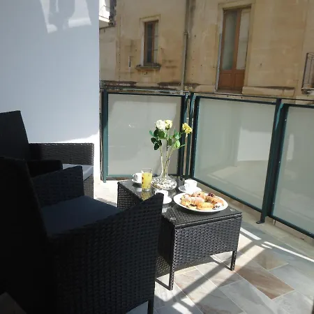 Mon * Lecce