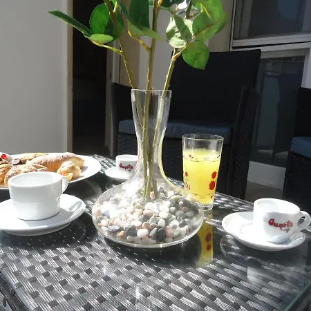 Mon Bed & Breakfast *